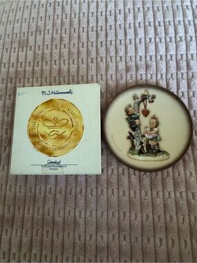 M.J. Hummel Mini Plate!
